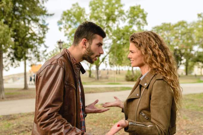 Stier-Mann und Zwilling-Frau Partnerhoroskop: Liebe, Sexualität