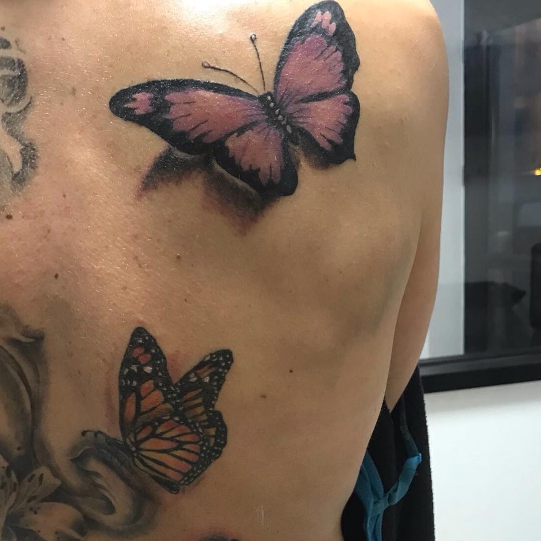 Que symbolise un papillon sur un tatouage ?