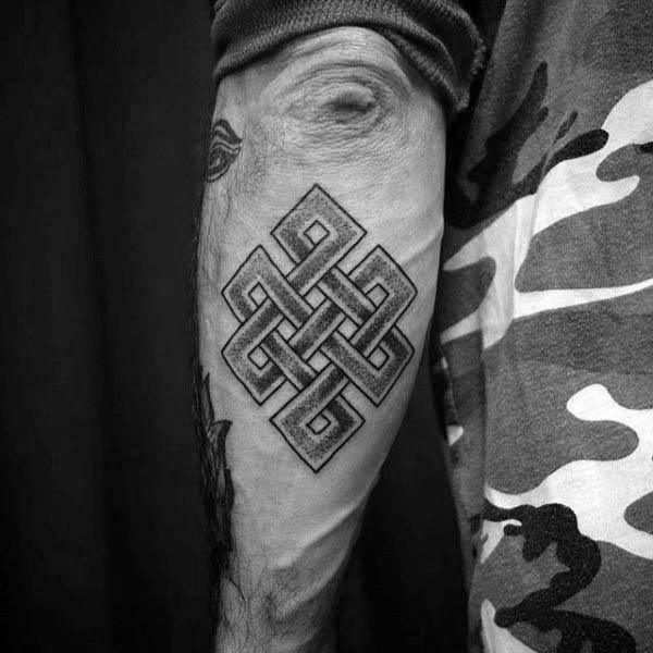 tatuaje nudo infinito 21